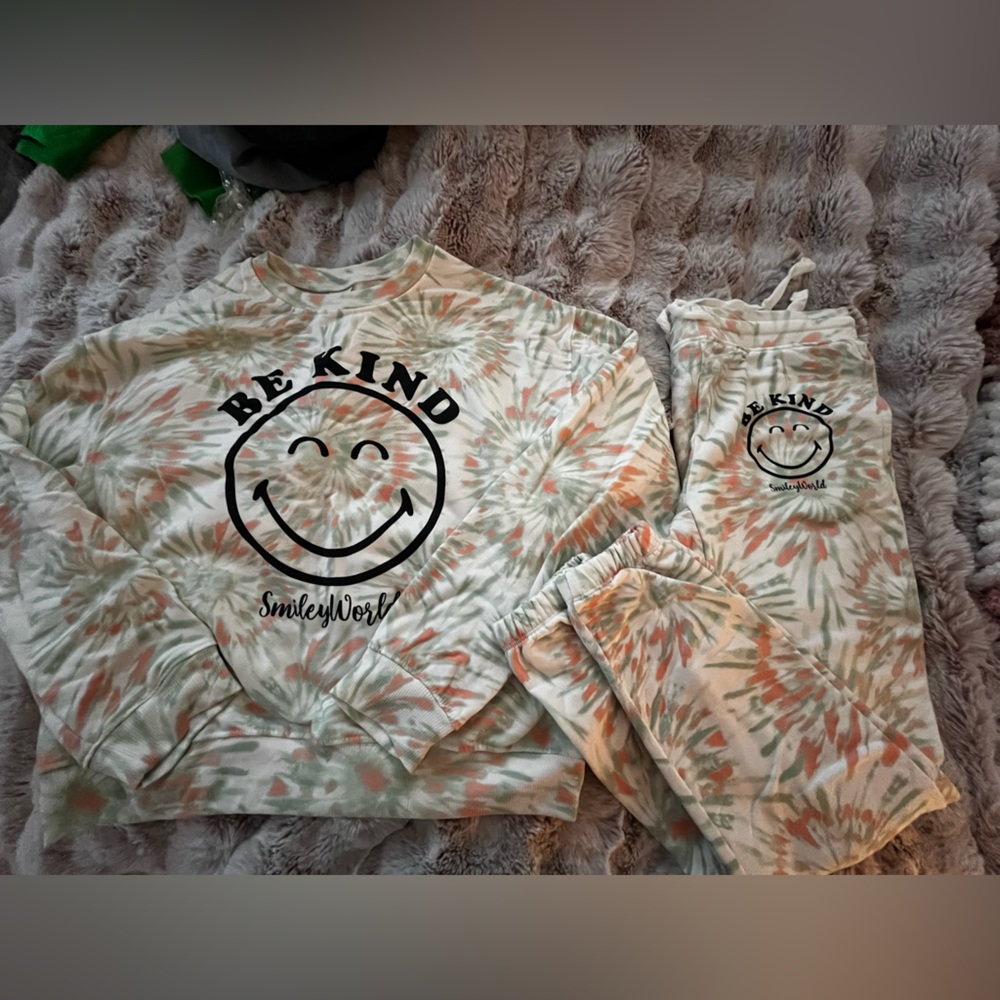 Smiley Sweat Set